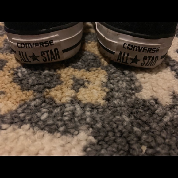 Converses - Picture 4 of 4
